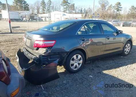 2008 Toyota Camry Le V6 z USA, uszkodzony, nr VIN 4T1BK46K08U062162